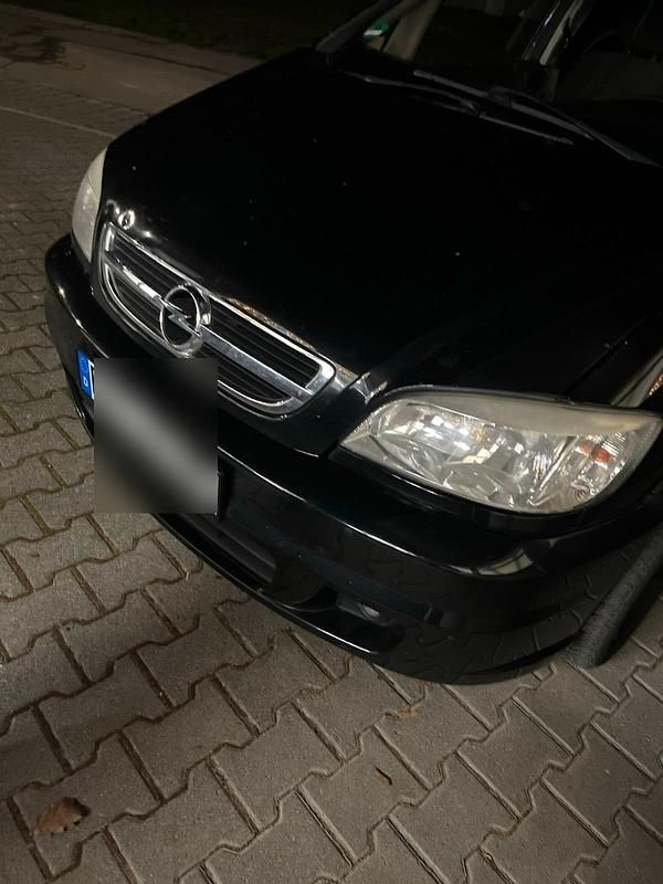 Blau Gebraucht 2004 Opel Zafira Kombi | 400 € (Superpreis) - Bild 1/4