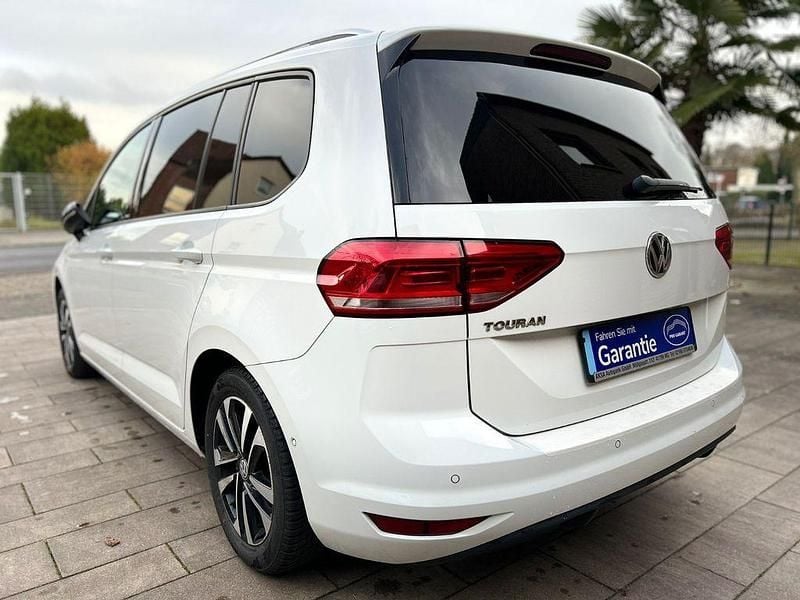 Gebraucht VW Touran IQ Drive 150 PS (110 kW) 2019 Weiß Van / Kleinbus