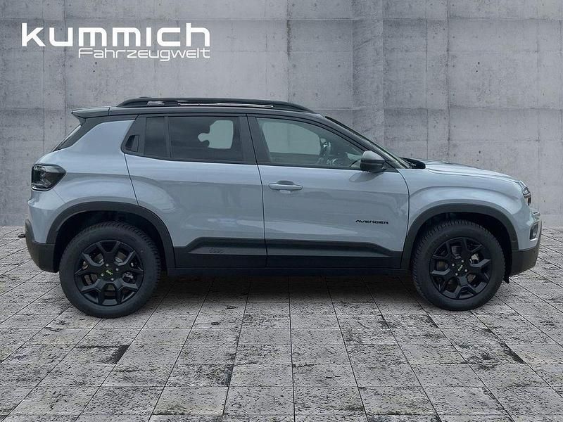 Neu Jeep Avenger Overland 145 PS (106 kW) 2026 Schwarz SUV