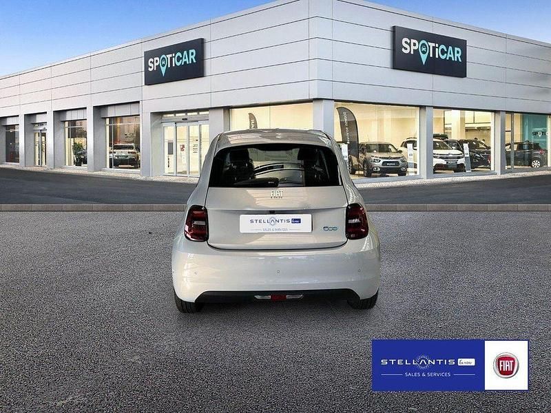 Gebraucht Fiat 500e 86 kW (118 PS) 2025 Himmelblau Limousine