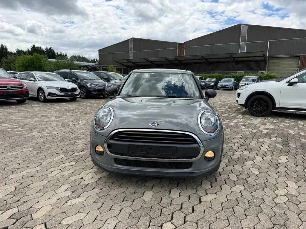 Gebraucht Mini One D 95 PS (69 kW) 2018 Grau Kleinwagen