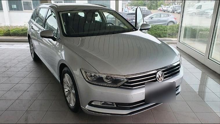 Gebraucht VW Passat Highline 150 PS (110 kW) 2017 Silber Kombi