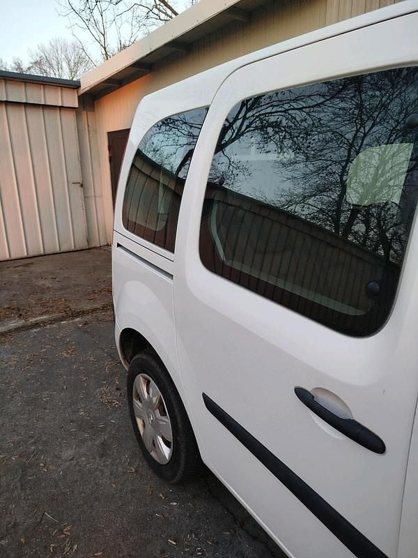 Gebraucht Renault Kangoo 75 PS (55 kW) 2010 Weiß Kombi