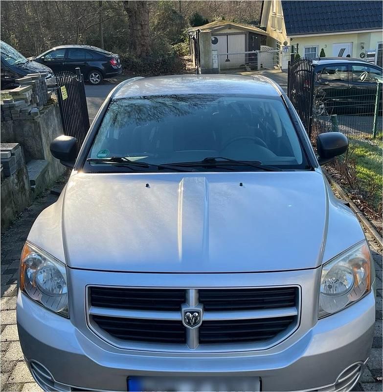 Gebraucht Dodge Caliber 150 PS (110 kW) 2010 Silber Kleinwagen
