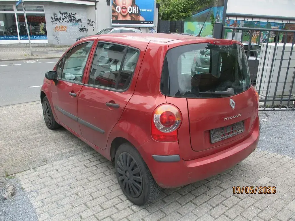 Gebraucht Renault Modus 75 PS (55 kW) 2005 Rot Van / Kleinbus