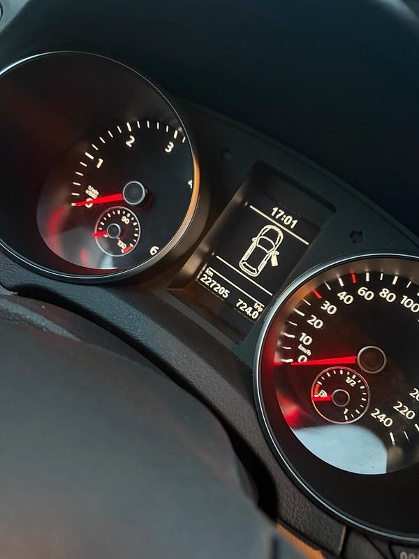 Gebraucht VW Golf VII Edition 105 PS (77 kW) 2013 Schwarz Kombi