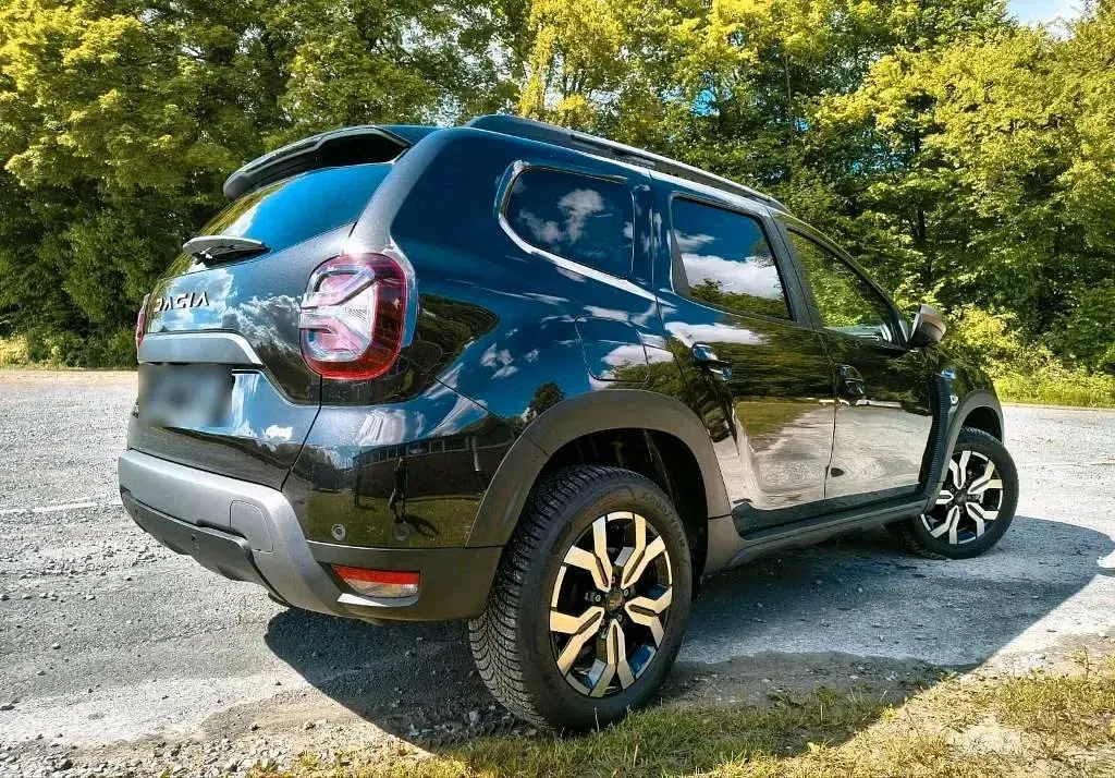 Używany Dacia Duster Extreme 115 KM (84 kW) 2024 Czarny SUV