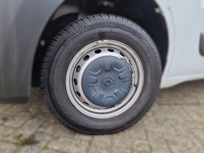 Gebraucht Renault Master Basis 135 PS (99 kW) 2021 Mineralweiß Van