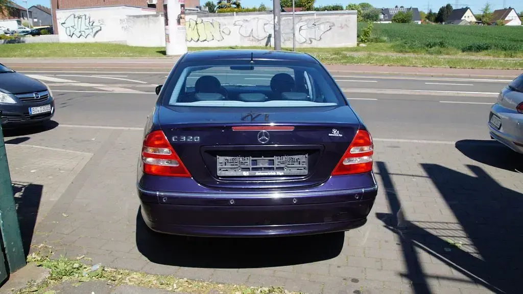 Gebraucht Mercedes C320 Avantgarde 218 PS (160 kW) 2001 Blau Limousine