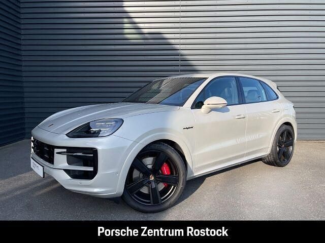 Gebraucht Porsche Cayenne S E-Hybrid 519 PS (381 kW) 2022 Andere farbe SUV