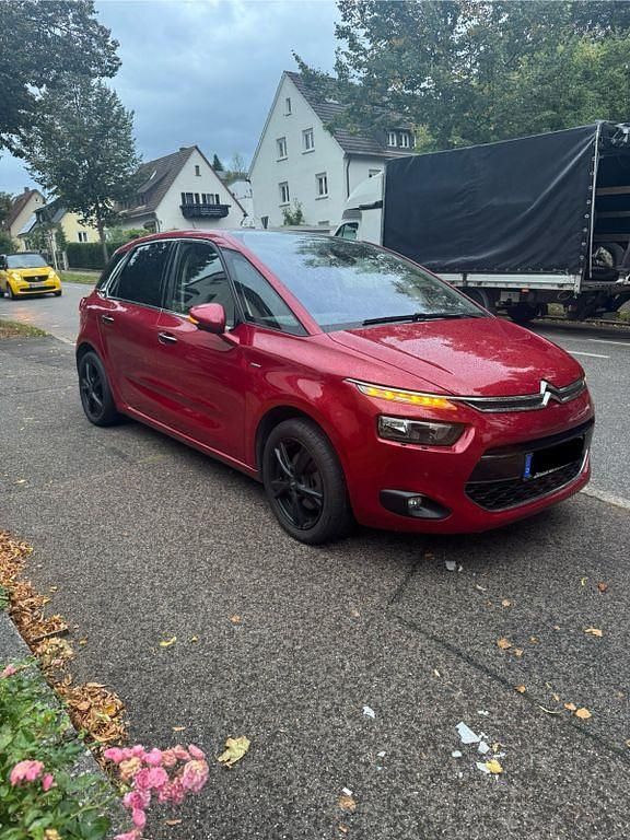 Rot Gebraucht 2014 Citroën C4 Picasso Exclusive Van / Kleinbus | 6.000 € (Guter Preis) - Bild 1/4