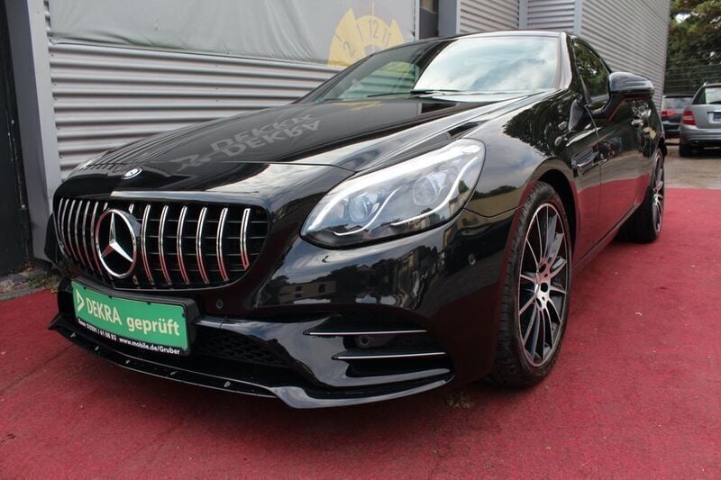 Obsidianschwarz metalliclack Gebraucht 2017 Mercedes SLC43 AMG AMG Coupé | 33.982 € (Guter Preis) - Bild 1/4