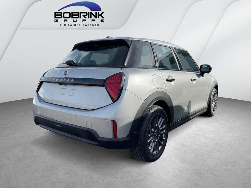 Gebraucht Mini Cooper Classic 156 PS (114 kW) 2025 Silber Kleinwagen
