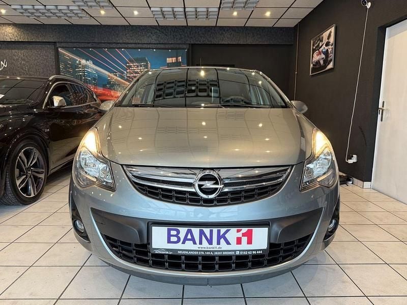 Gebraucht Opel Corsa Energy 87 PS (63 kW) 2014 Silbersee/silver lake Limousine