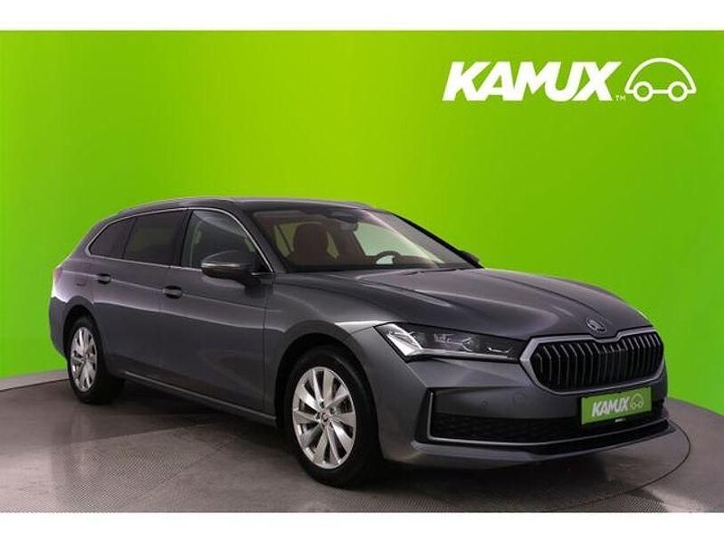 Graphite grey metallic Gebraucht 2024 Skoda Superb Selection Kombi | 34.000 € (Teuer) - Bild 1/3