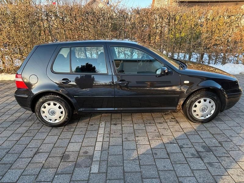 Gebraucht VW Golf IV Pacific 75 PS (55 kW) 2003 Schwarz Limousine