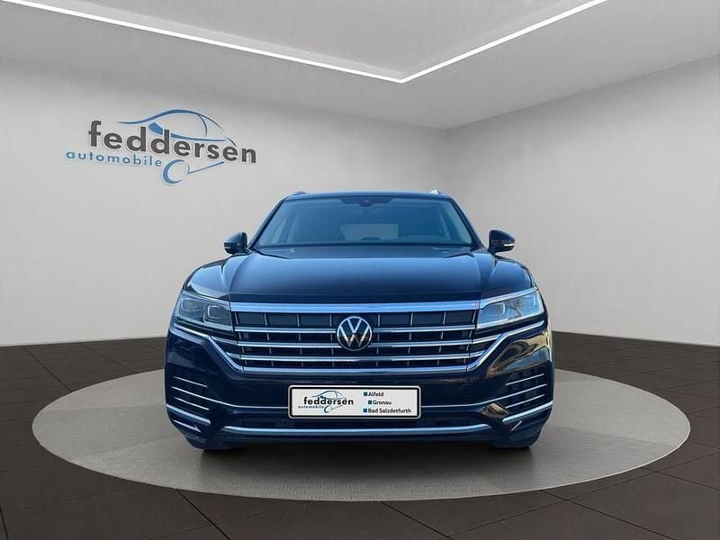 Gebraucht VW Touareg Atmosphere 231 PS (169 kW) 2021 Deep black perleffekt (metallic) SUV