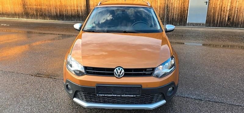 Gebraucht VW Polo Cross 90 PS (66 kW) 2015 Orange Kleinwagen