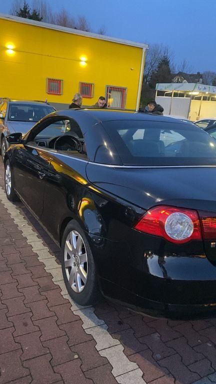 Gebraucht VW Eos 122 PS (89 kW) 2008 Schwarz Cabrio