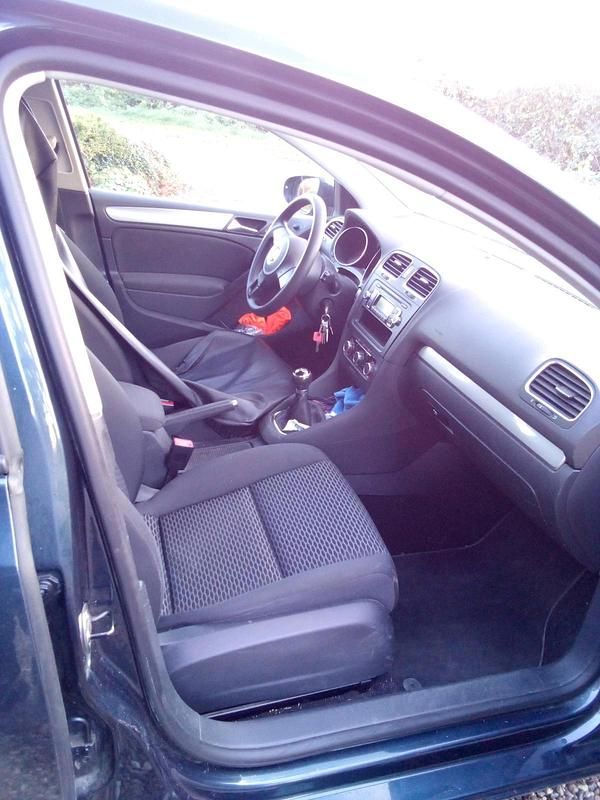 Gebraucht VW Golf VI 100 PS (73 kW) 2009 Blau Kleinwagen