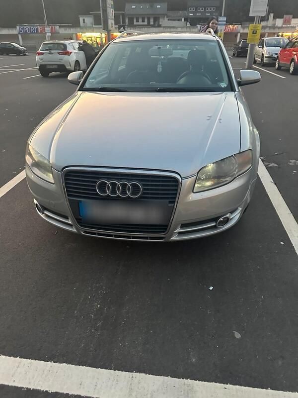 Silber Gebraucht 2005 Audi A4 Kombi | 1.600 € (Superpreis) - Bild 1/4