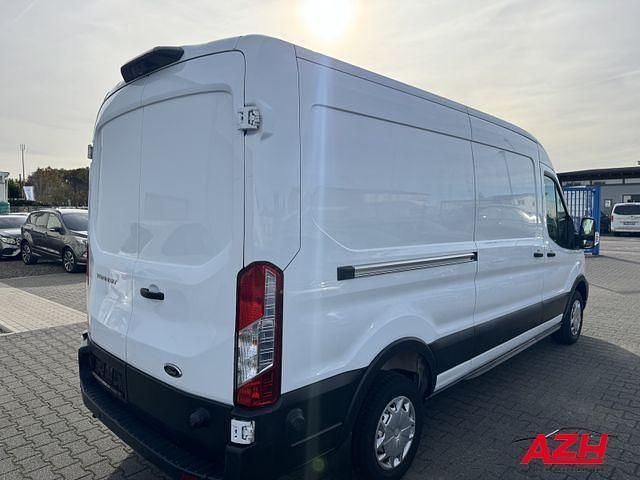 Gebraucht Ford Transit Trend 131 PS (96 kW) 2023 Frostweiß Van / Kleinbus