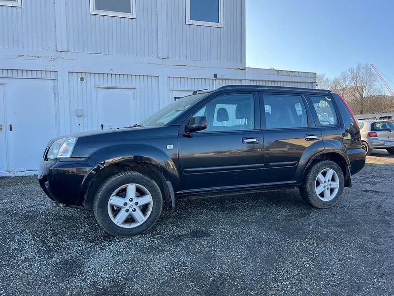 Usata Nissan X-Trail 165 CV (121 kW) 2004 Nero SUV