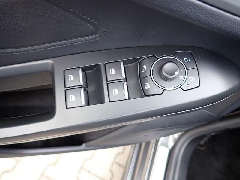 Gebraucht Ford Focus ST-Line 155 PS (114 kW) 2022 Magneticgrau Kombi