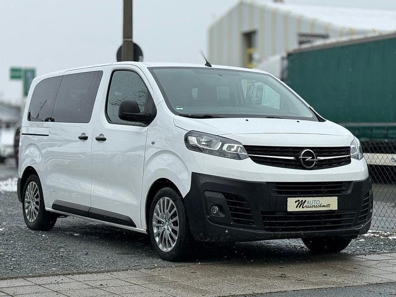 Gebraucht Opel Vivaro 120 PS (88 kW) 2020 Weiß Van / Kleinbus