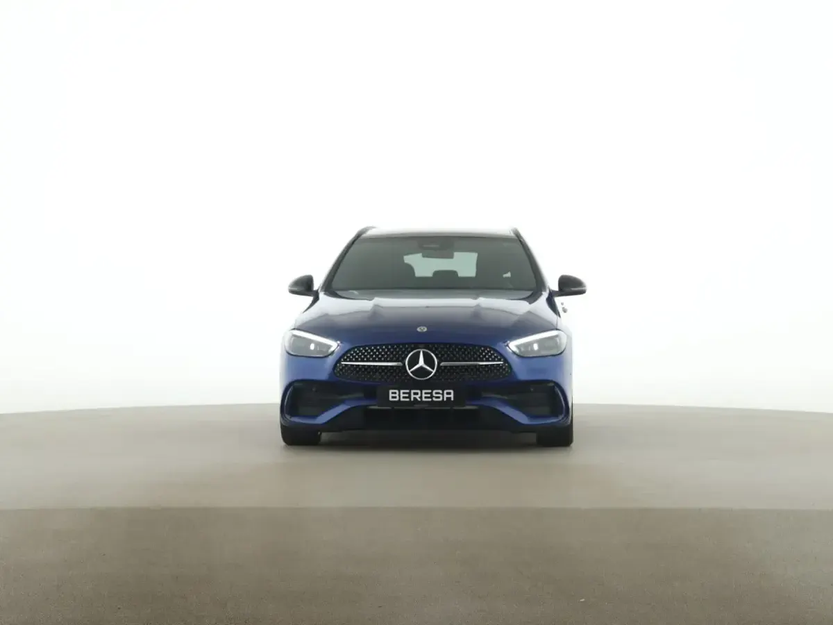 Gebraucht Mercedes C300 AMG 258 PS (189 kW) 2022 Blau Kombi