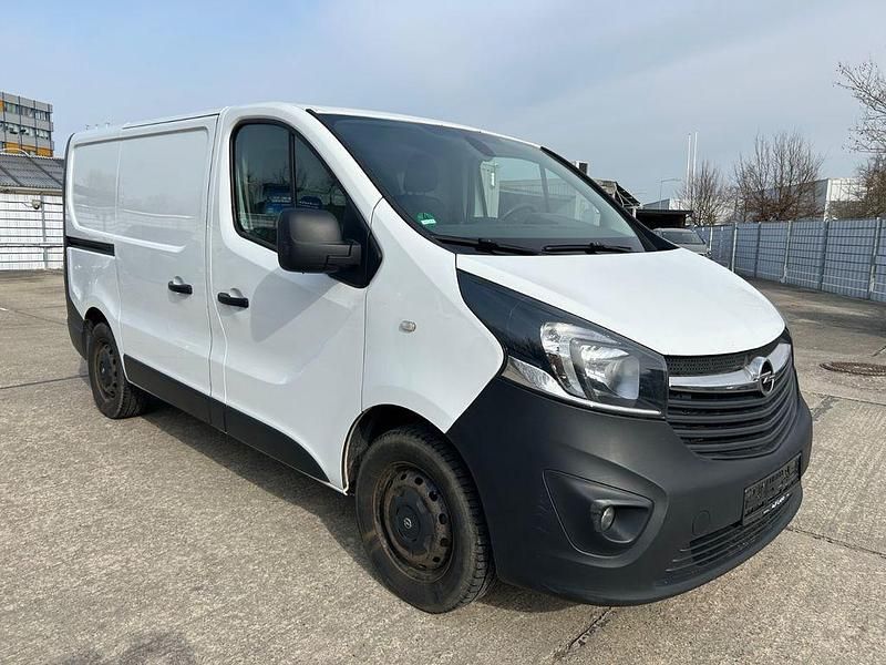Gebraucht Opel Vivaro 140 PS (102 kW) 2015 Weiß Van / Kleinbus
