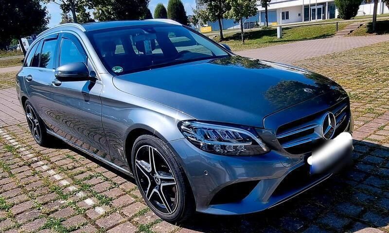 Grau Gebraucht 2019 Mercedes C220 Kombi | 20.000 € (Fairer Preis) - Bild 1/4