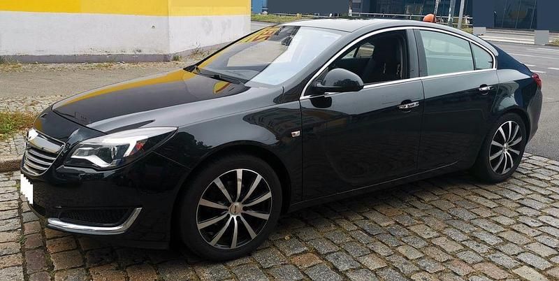 Schwarz Gebraucht 2012 Opel Insignia Limousine | 4.499 € (Guter Preis) - Bild 1/4