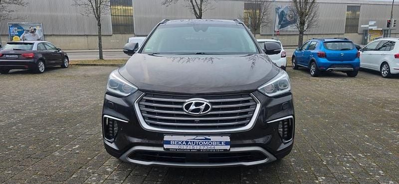 Schwarz Gebraucht 2016 Hyundai Grand Santa Fe Premium SUV | 17.800 € (Guter Preis) - Bild 1/4