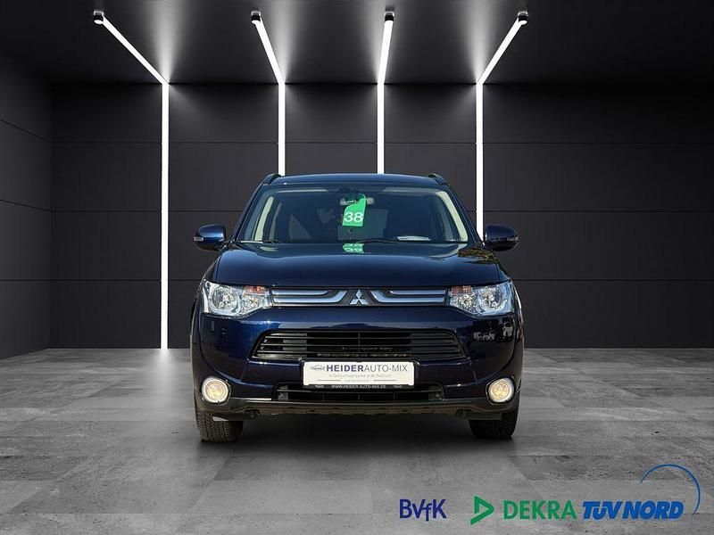 Gebraucht Mitsubishi Outlander 150 PS (110 kW) 2013 Blau SUV