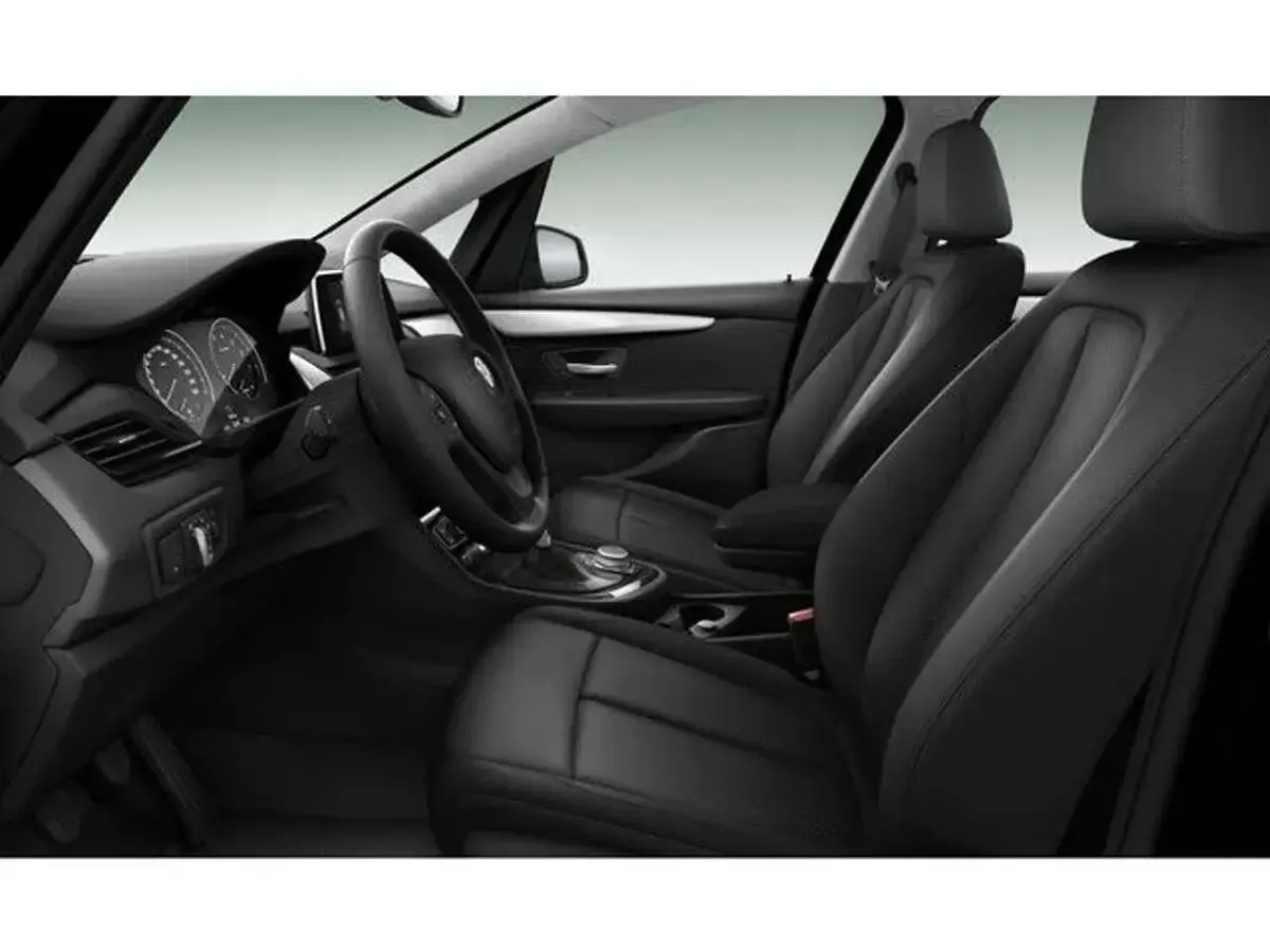 Gebraucht BMW 218 Advantage 136 PS (100 kW) 2022 Uni schwarz Coupé