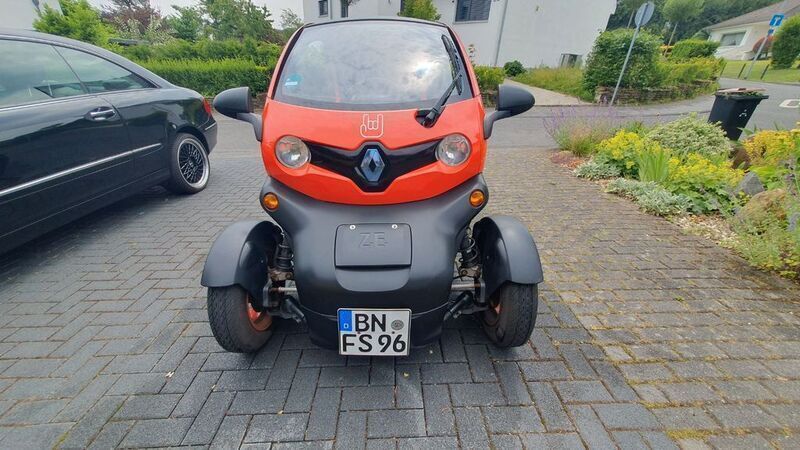 Rot Gebraucht 2019 Renault Twizy Kleinwagen | 3.490 € (Superpreis) - Bild 1/4
