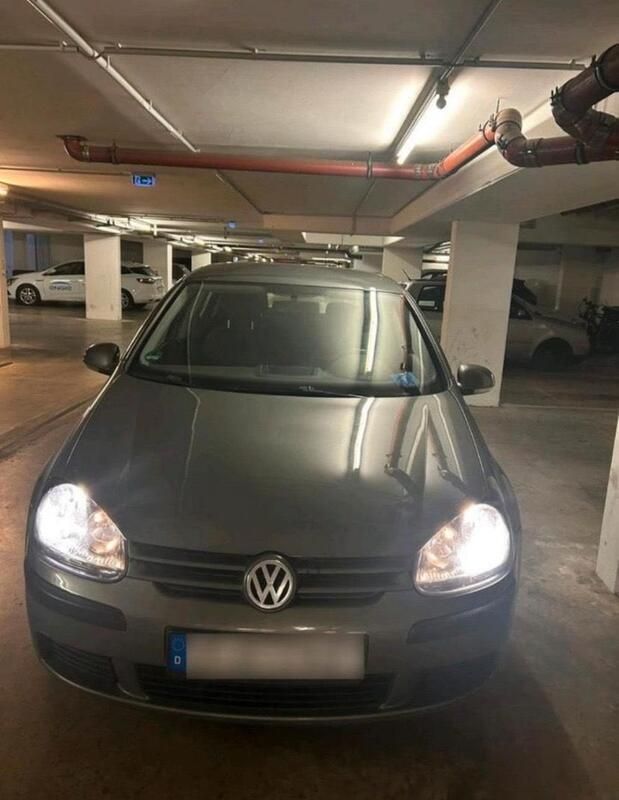 Grün Gebraucht 2004 VW Golf V Kleinwagen | 2.600 € (Etwas zu teuer) - Bild 1/4