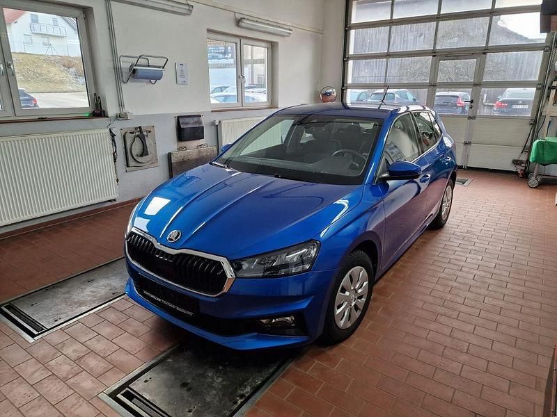 Gebraucht Skoda Fabia Selection 95 PS (69 kW) 2025 Blau Kleinwagen