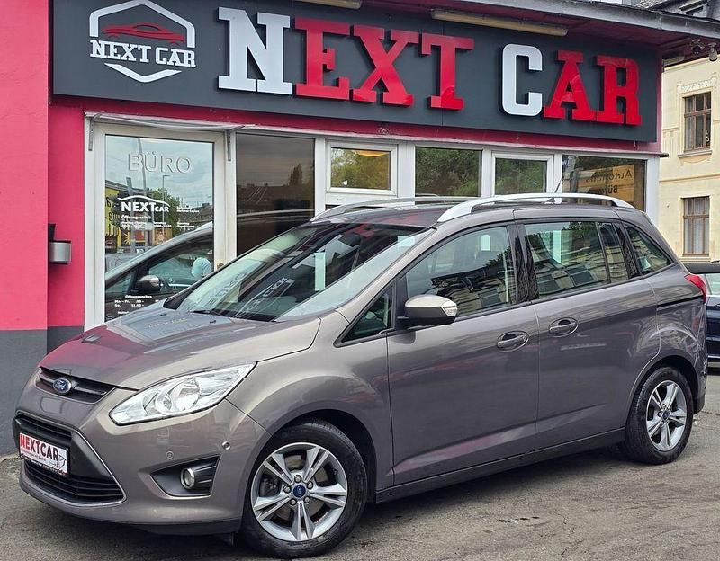 Silber Gebraucht 2015 Ford Grand C-Max Van / Kleinbus | 5.490 € (Superpreis) - Bild 1/4