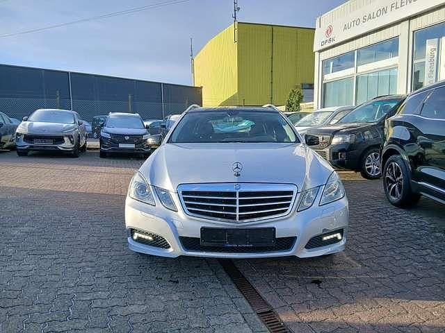 Gebraucht Mercedes E200 184 PS (135 kW) 2010 Grau Kombi