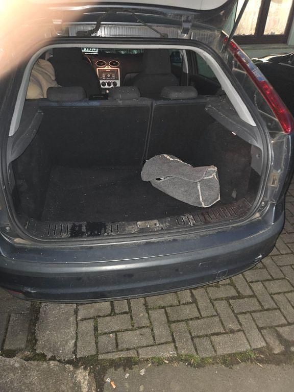 Gebraucht Ford Focus Sport 116 PS (85 kW) 2005 Grau Limousine