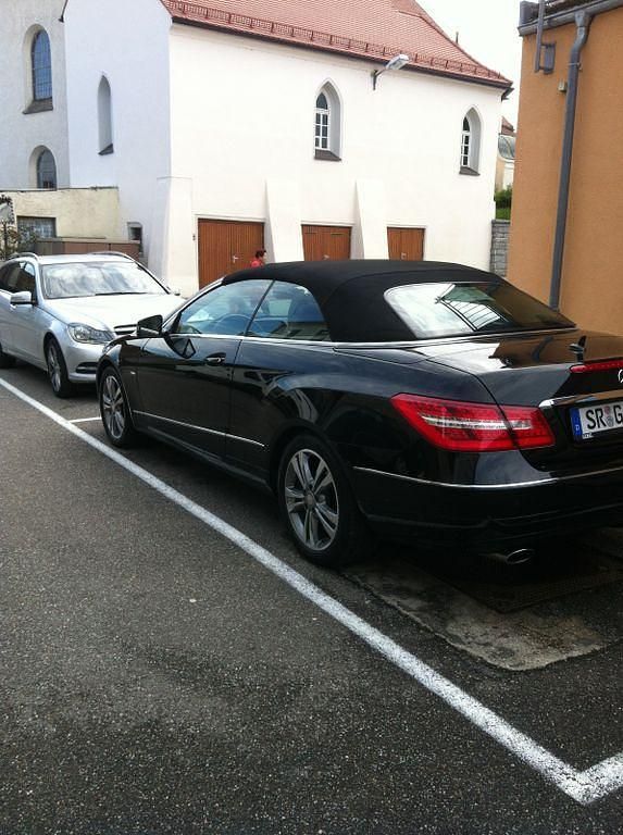 Gebraucht Mercedes E200 Avantgarde 184 PS (135 kW) 2010 Schwarz Cabrio