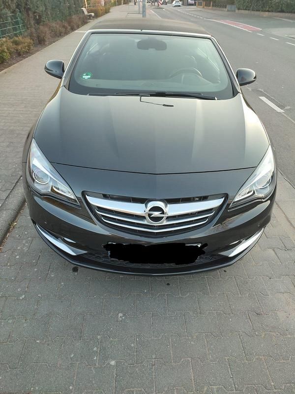 Gebraucht Opel Cascada 140 PS (102 kW) 2016 Schwarz Cabrio
