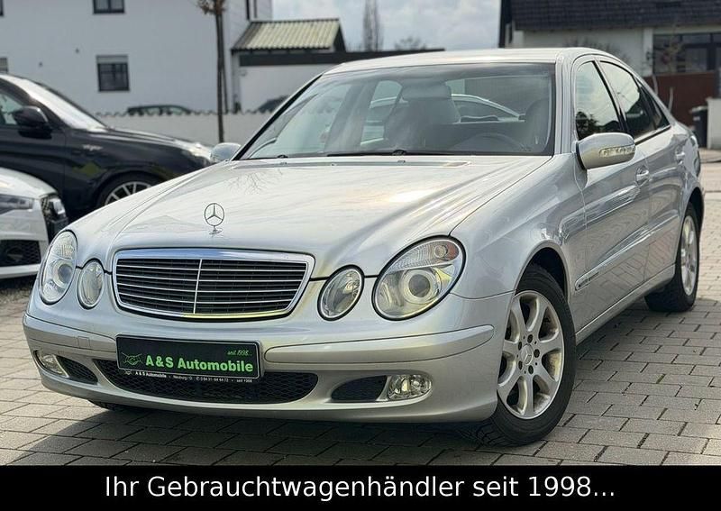 Gebraucht Mercedes E220 150 PS (110 kW) 2002 Silber Limousine
