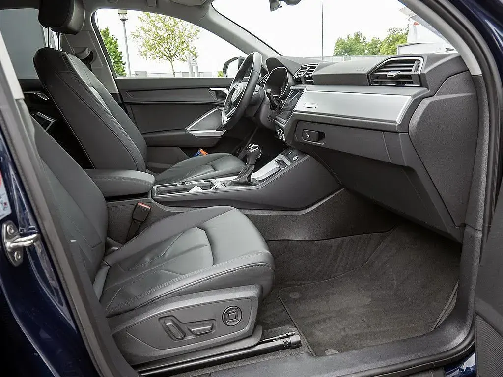 Gebraucht Audi Q3 Sportback Design 230 PS (169 kW) 2020 Kosmosblau metallic SUV