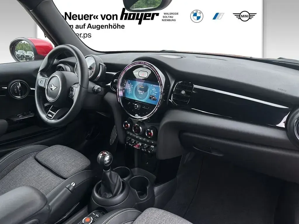 Gebraucht Mini ONE Hatch 102 PS (75 kW) 2021 Chili red Kleinwagen