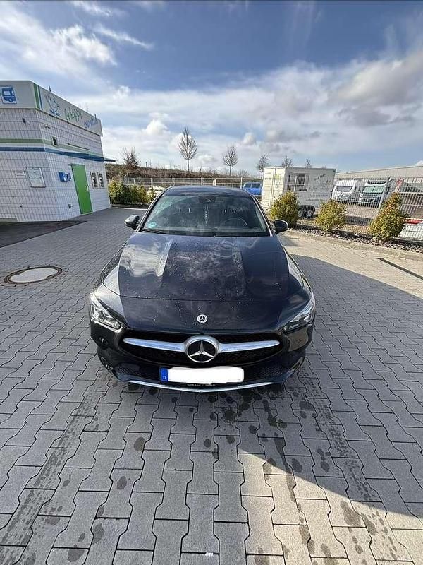 Gebraucht Mercedes CLA180 Progressive 136 PS (100 kW) 2021 Limousine