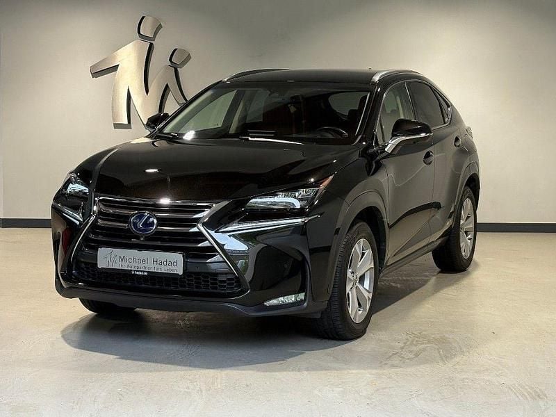Starlight black Gebraucht 2014 Lexus NX300h E-FOUR Luxury Line SUV | 21.900 € (Guter Preis) - Bild 1/4