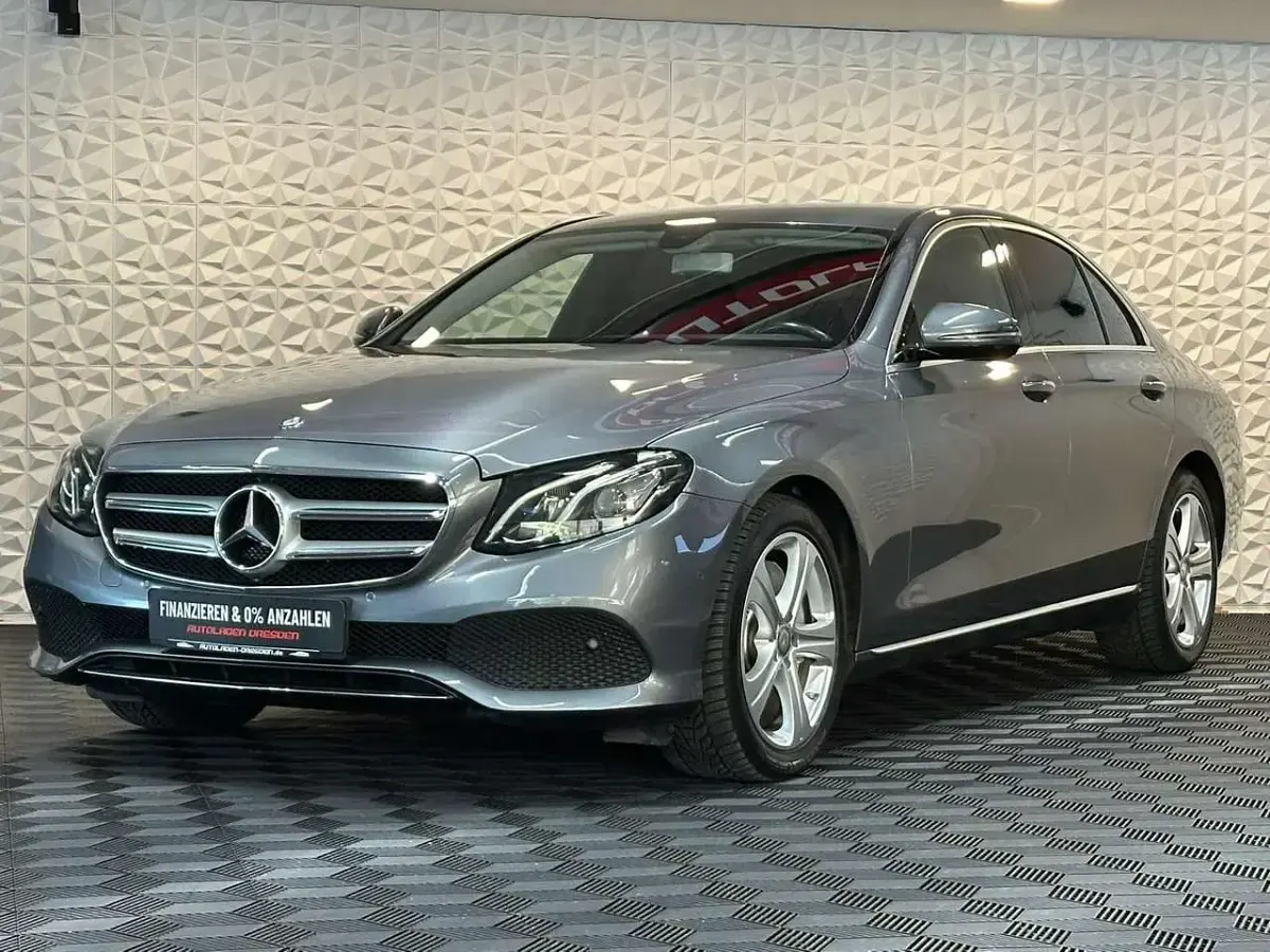 Gebraucht Mercedes E350 Avantgarde 258 PS (189 kW) 2016 Grau Limousine